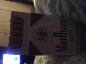 Stale Marlboro 100