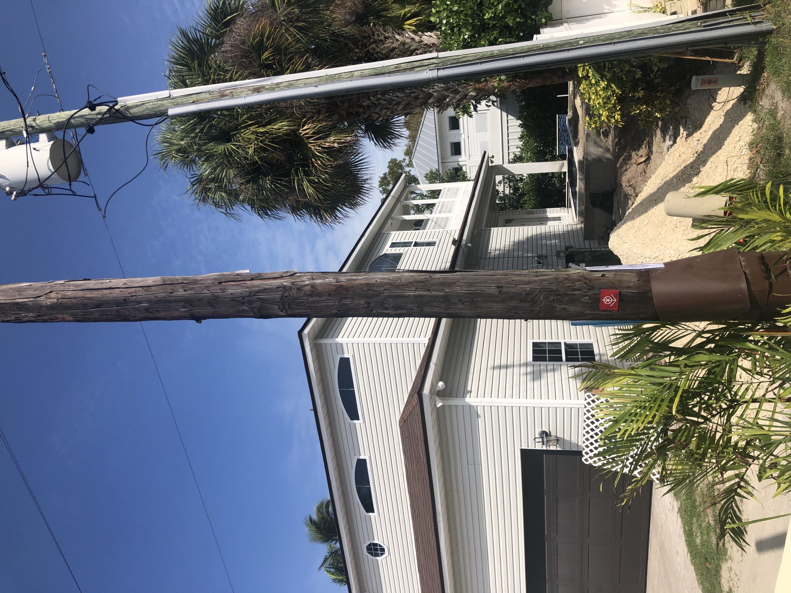 CenturyLink complaint Defunct telephone pole