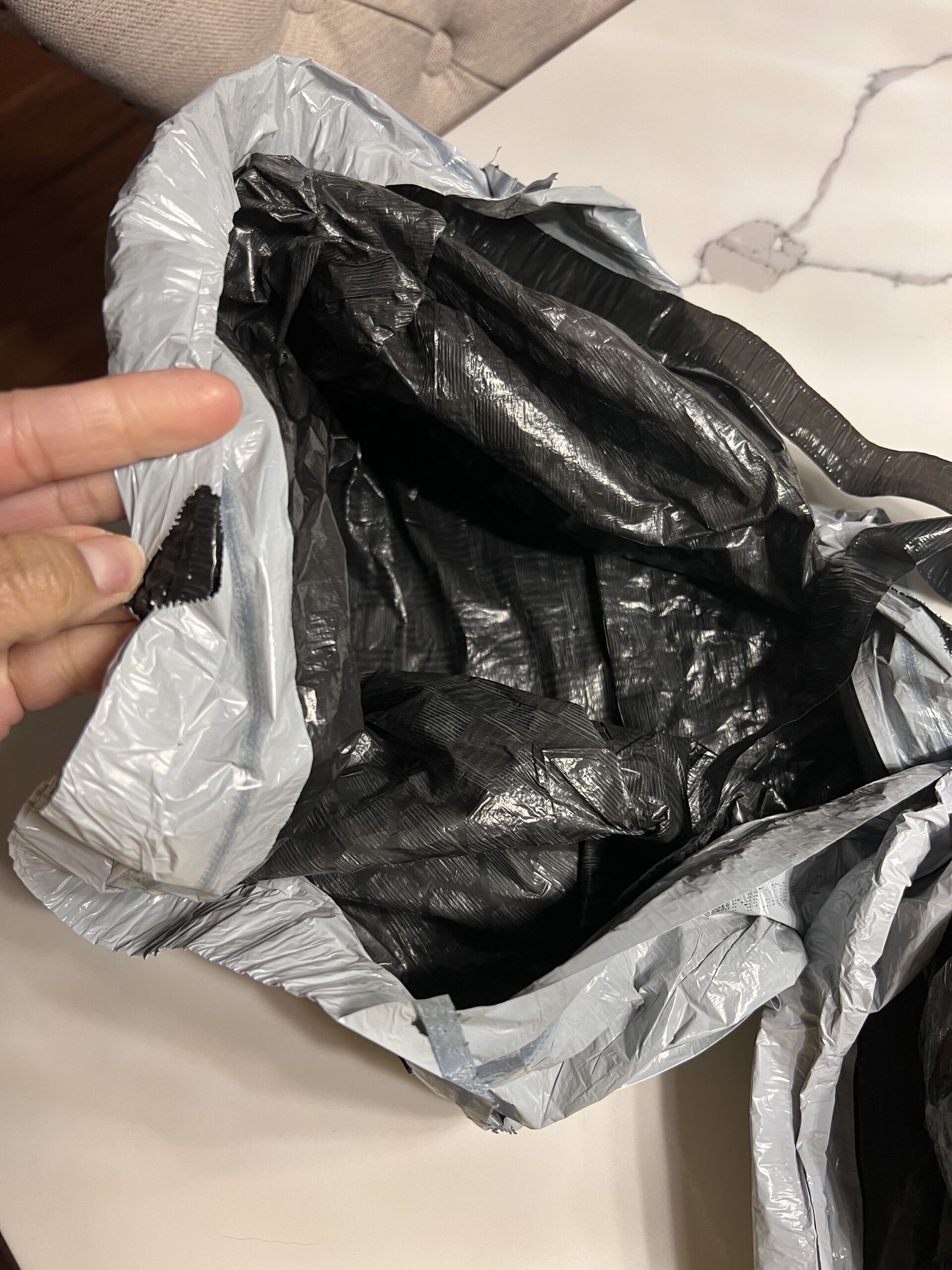 The Glad Products Company complaint Defective Glad bags