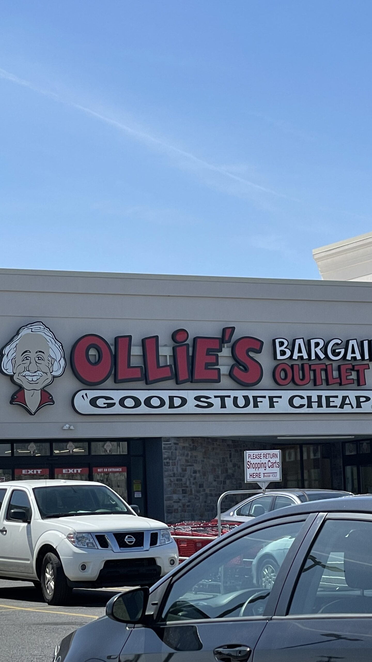 Ollies Bargain Outlet complaint Very rude manager